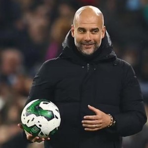 手机版游戏-瓜迪奥拉：德布劳内队史最佳 18岁右后卫本场最佳